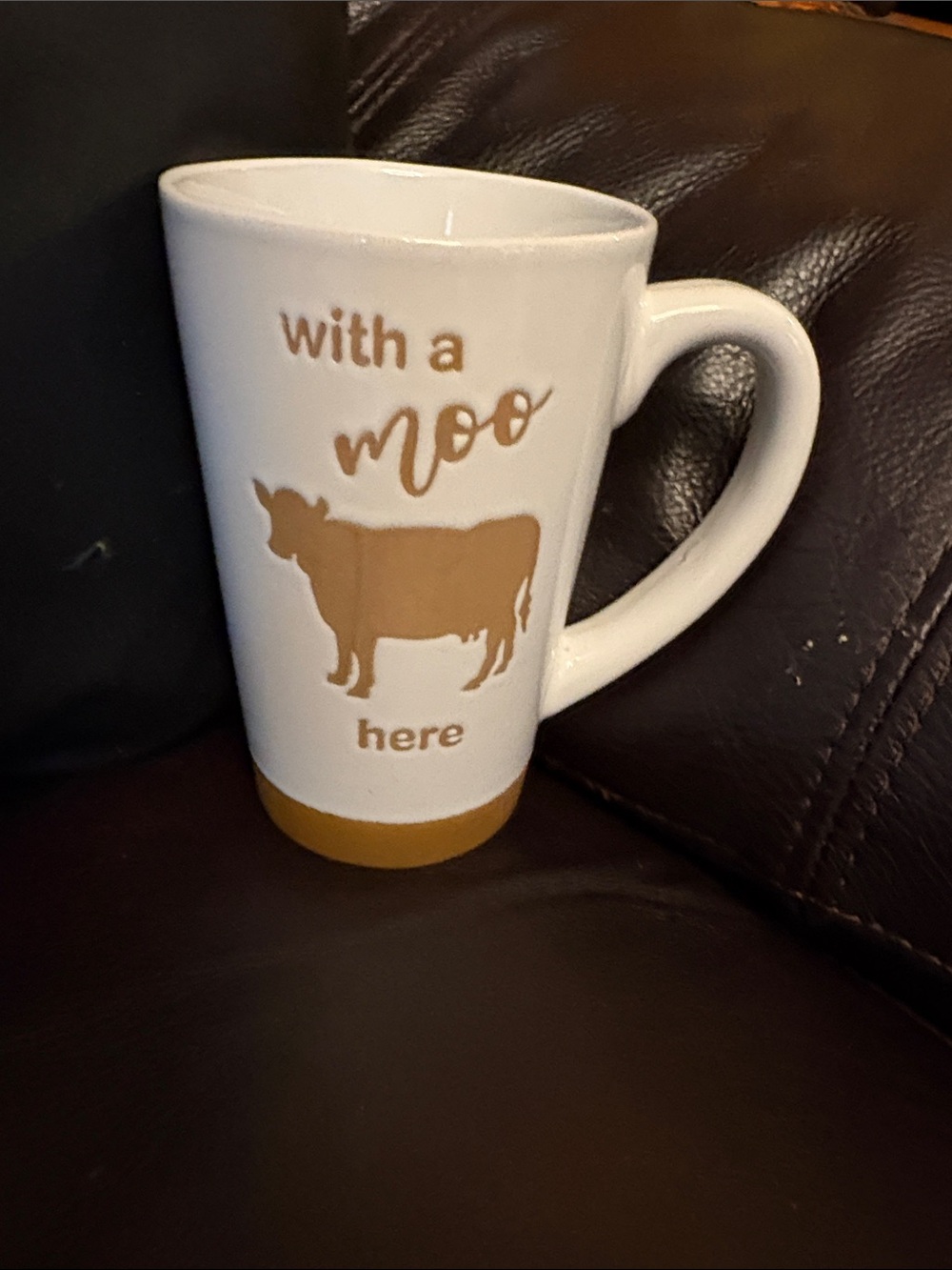 White Ceramic Mug with Tan Cow Graphic and 'With a Moo Here' Text 17 Ounces